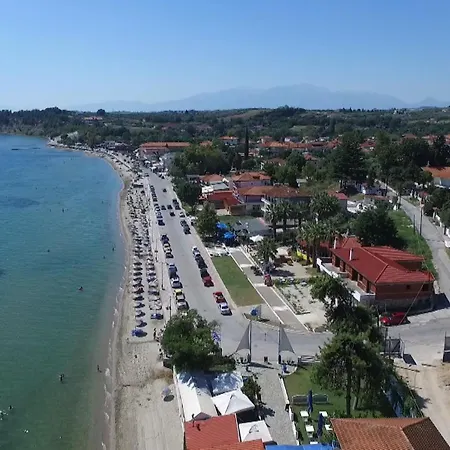 Star - Beachfront Nests Apartament
