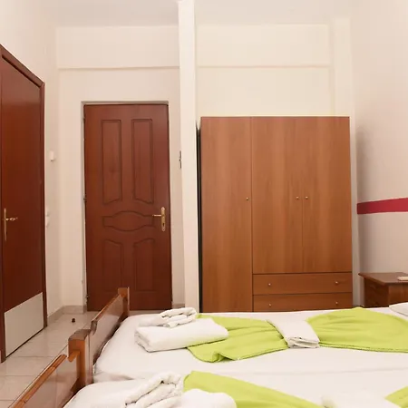 Star - Beachfront Nests Apartament Makrygialos