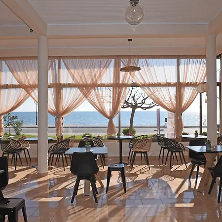 Apartament Star - Beachfront Nests *